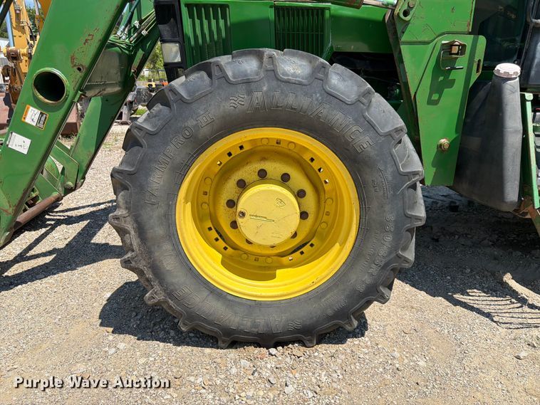 image for item DQ7962 John Deere 7410 MFWD tractor