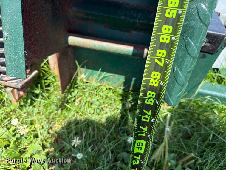 image for item DV8557 Sukup Manufacturing Company drive over pit auger