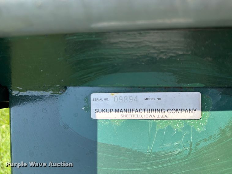 image for item DV8557 Sukup Manufacturing Company drive over pit auger
