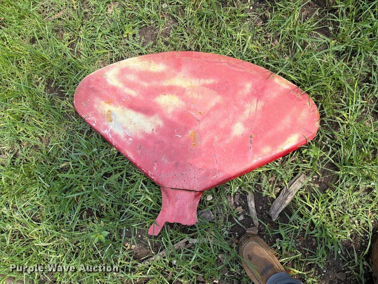 image for item DV8570 Farmall FC tractor