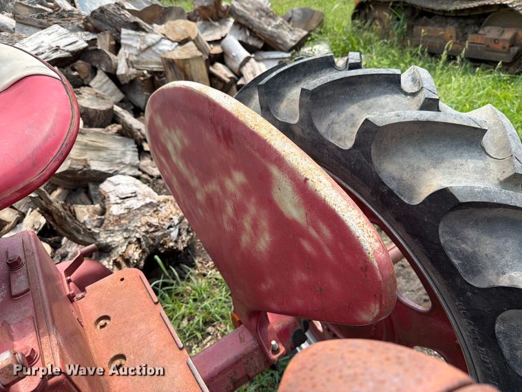 image for item DV8570 Farmall FC tractor