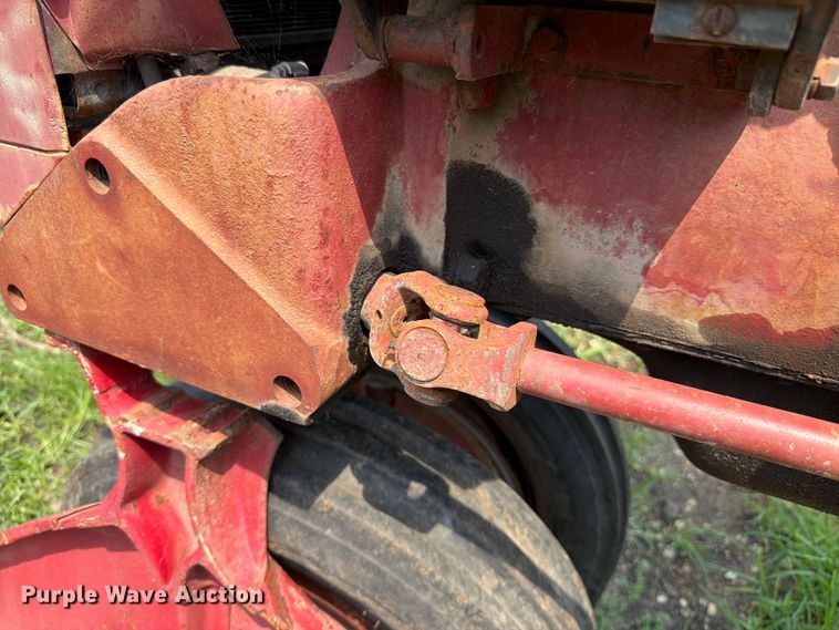 image for item DV8570 Farmall FC tractor