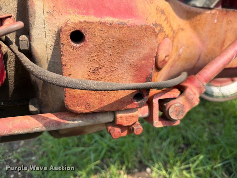 image for item DV8570 Farmall FC tractor