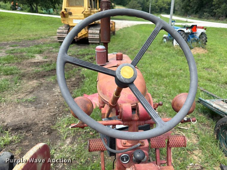 image for item DV8570 Farmall FC tractor