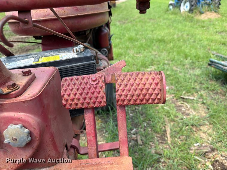 image for item DV8570 Farmall FC tractor