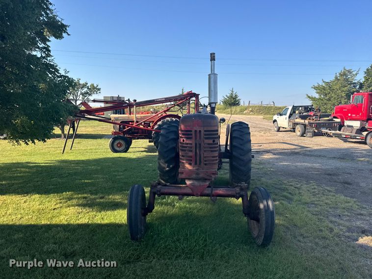 image for item DY3001 Farmall 400 tractor