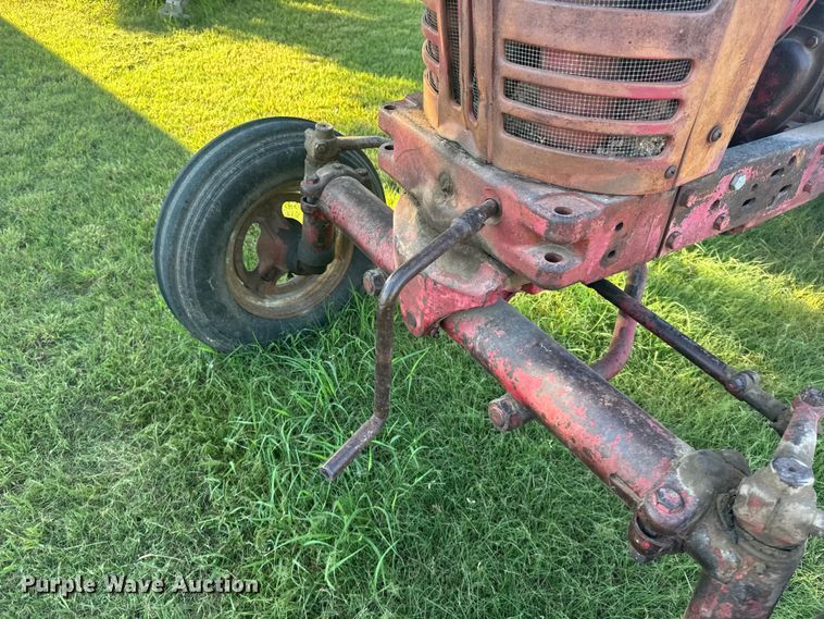 image for item DY3001 Farmall 400 tractor