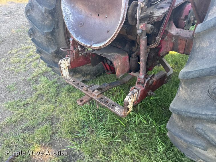 image for item DY3001 Farmall 400 tractor