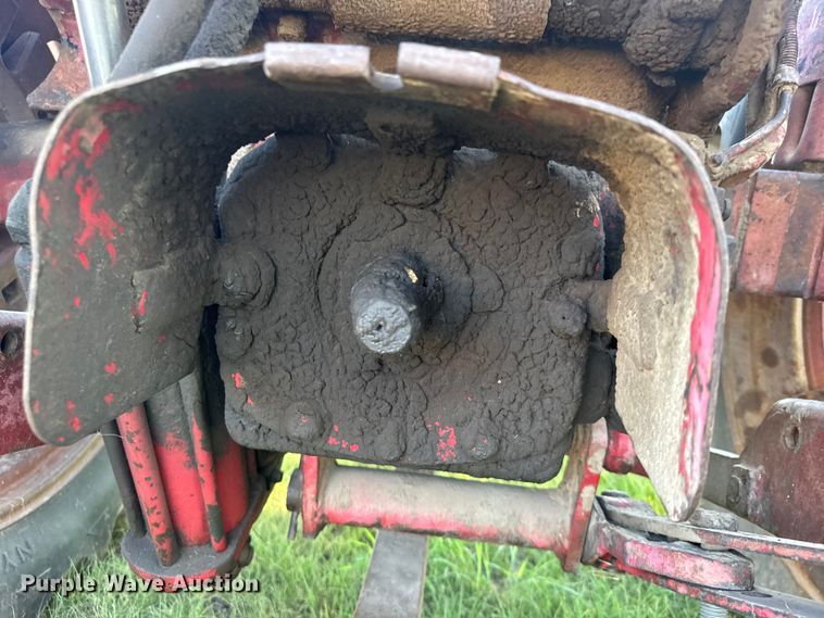 image for item DY3001 Farmall 400 tractor