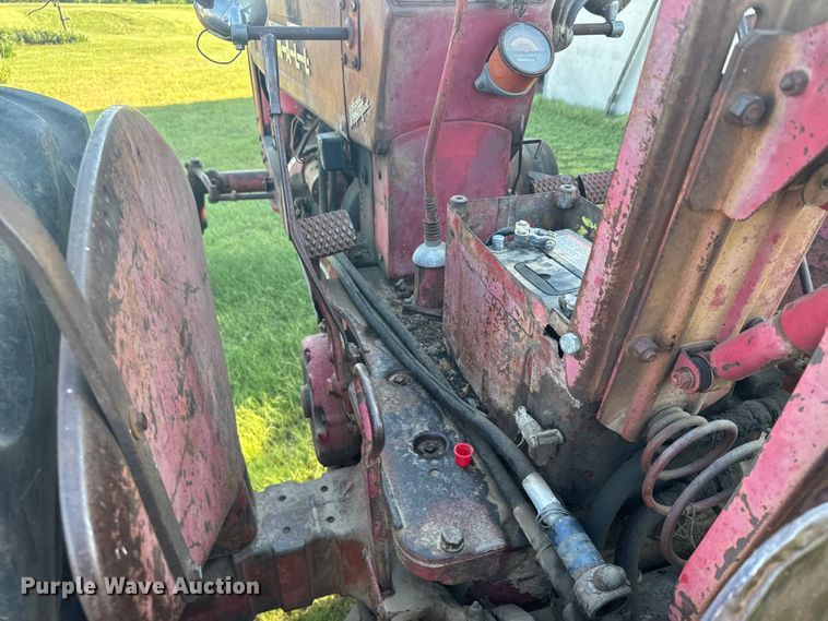 image for item DY3001 Farmall 400 tractor