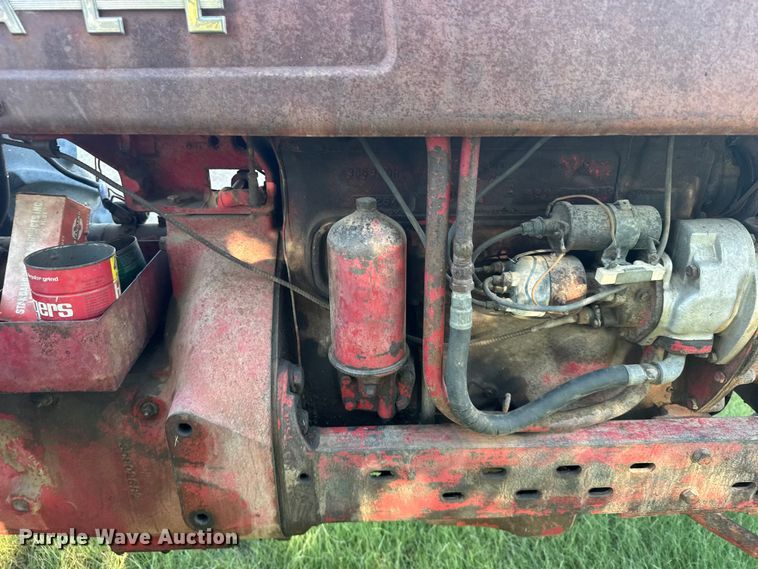 image for item DY3001 Farmall 400 tractor