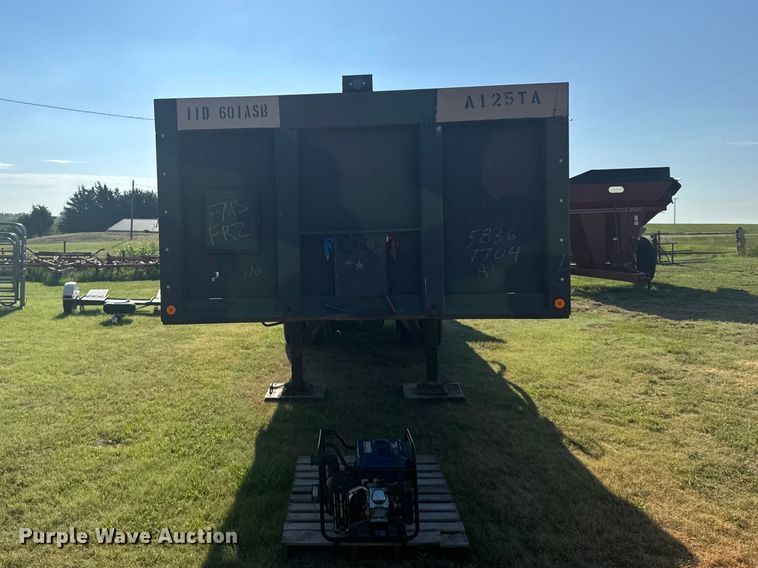 image for item DY3002 1986 Dyna M871A flatbed trailer