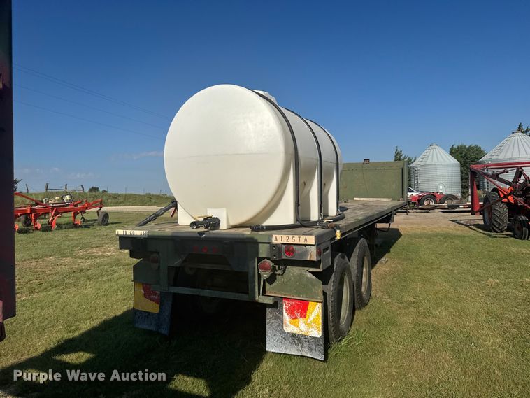 image for item DY3002 1986 Dyna M871A flatbed trailer