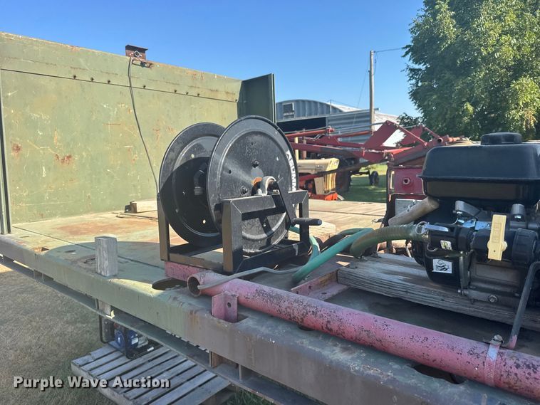 image for item DY3002 1986 Dyna M871A flatbed trailer