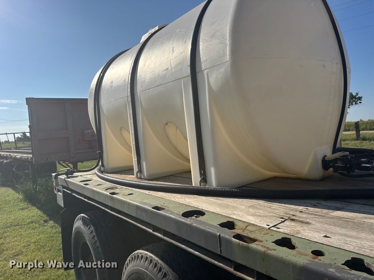 image for item DY3002 1986 Dyna M871A flatbed trailer