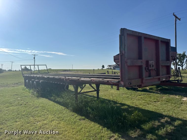 image for item DY3005 1981 USARM hay trailer