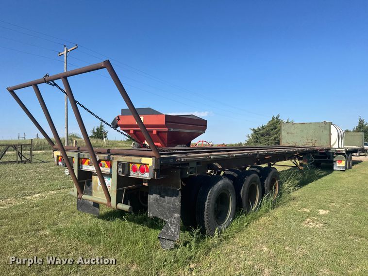 image for item DY3005 1981 USARM hay trailer