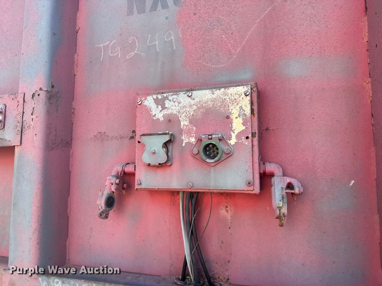 image for item DY3005 1981 USARM hay trailer