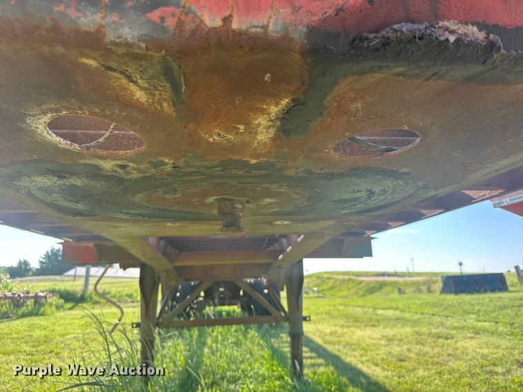 image for item DY3005 1981 USARM hay trailer