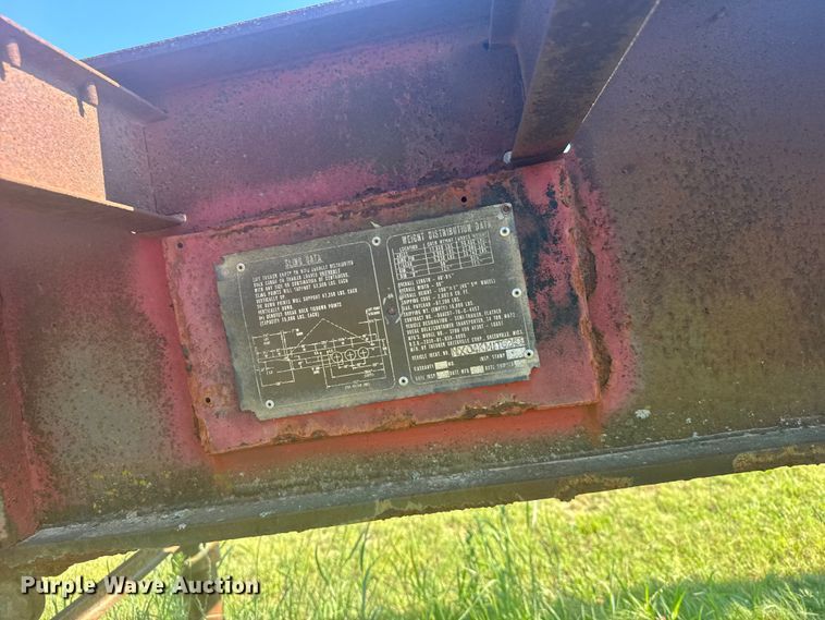 image for item DY3005 1981 USARM hay trailer