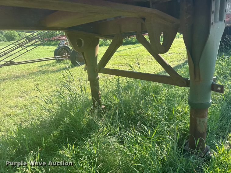image for item DY3005 1981 USARM hay trailer