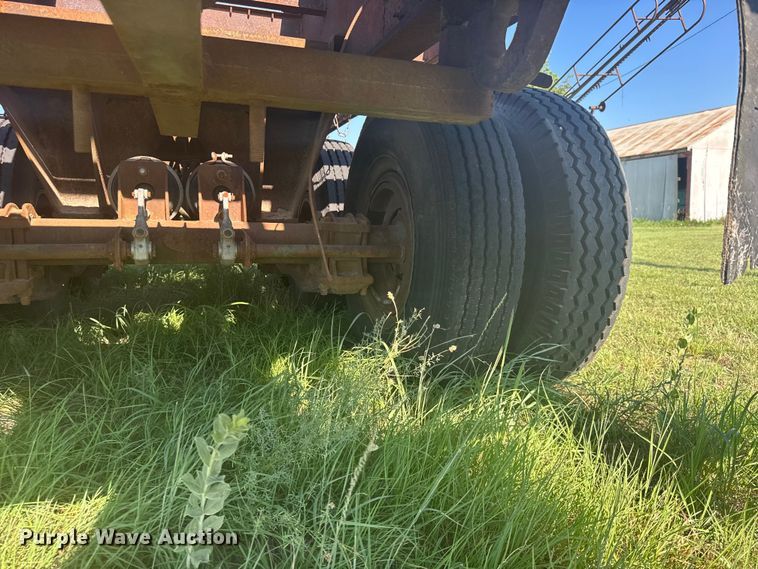 image for item DY3005 1981 USARM hay trailer