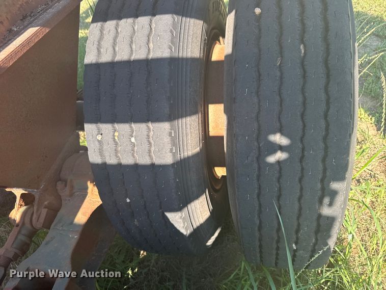 image for item DY3005 1981 USARM hay trailer