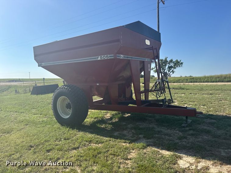 image for item DY3006 Parham Industries F505 grain cart