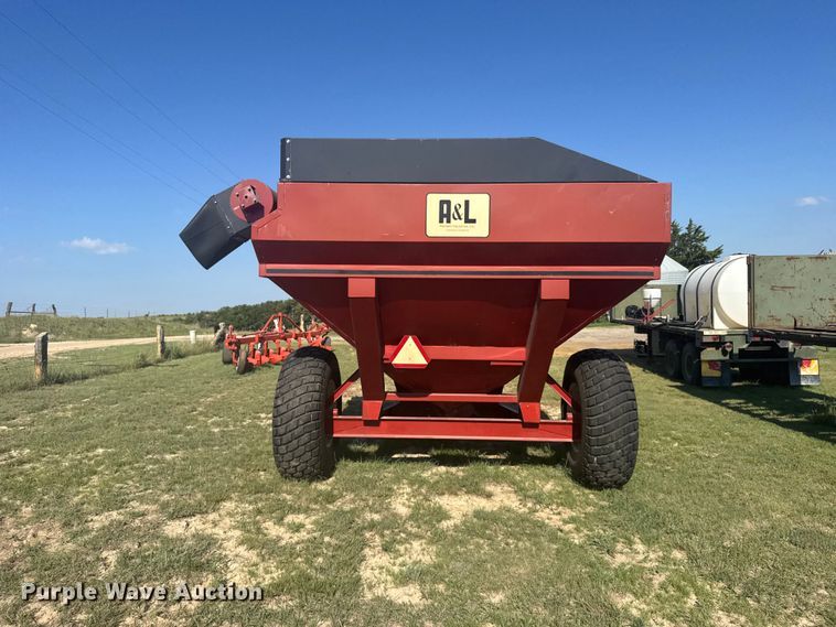 image for item DY3006 Parham Industries F505 grain cart