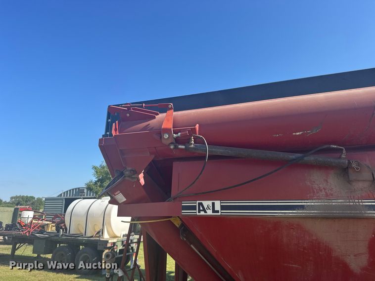 image for item DY3006 Parham Industries F505 grain cart