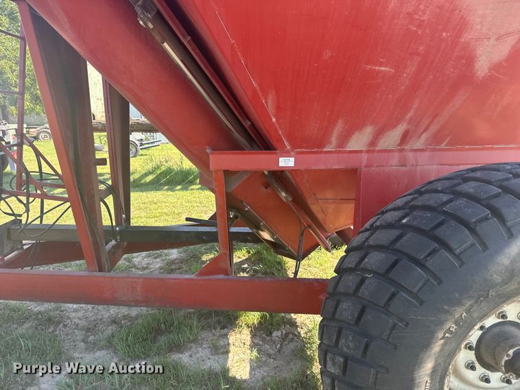 image for item DY3006 Parham Industries F505 grain cart
