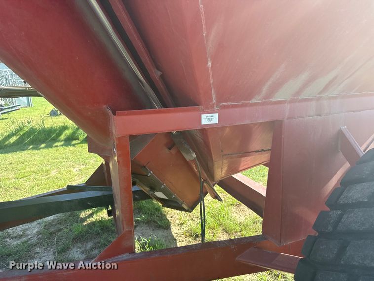 image for item DY3006 Parham Industries F505 grain cart