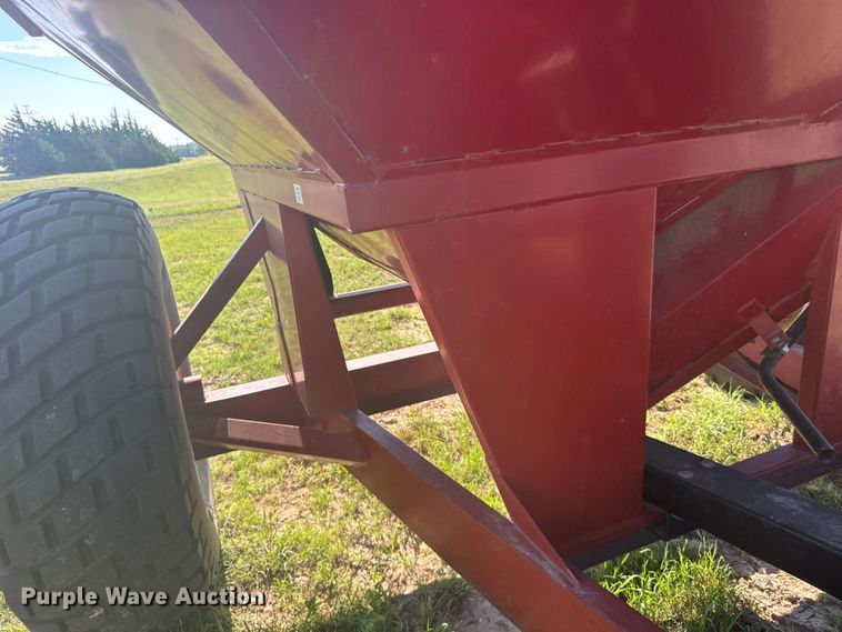 image for item DY3006 Parham Industries F505 grain cart