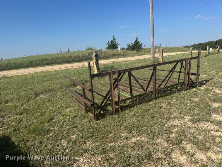 image for item DY3007 Hay forks