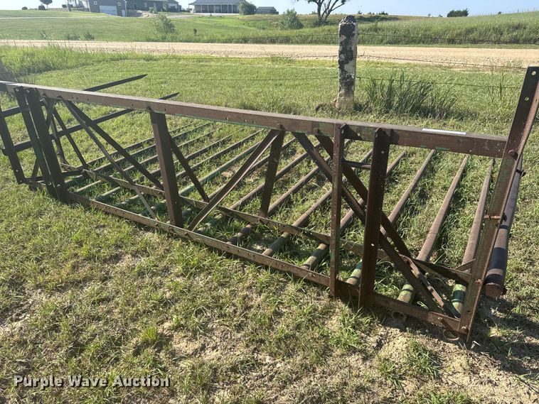 image for item DY3007 Hay forks