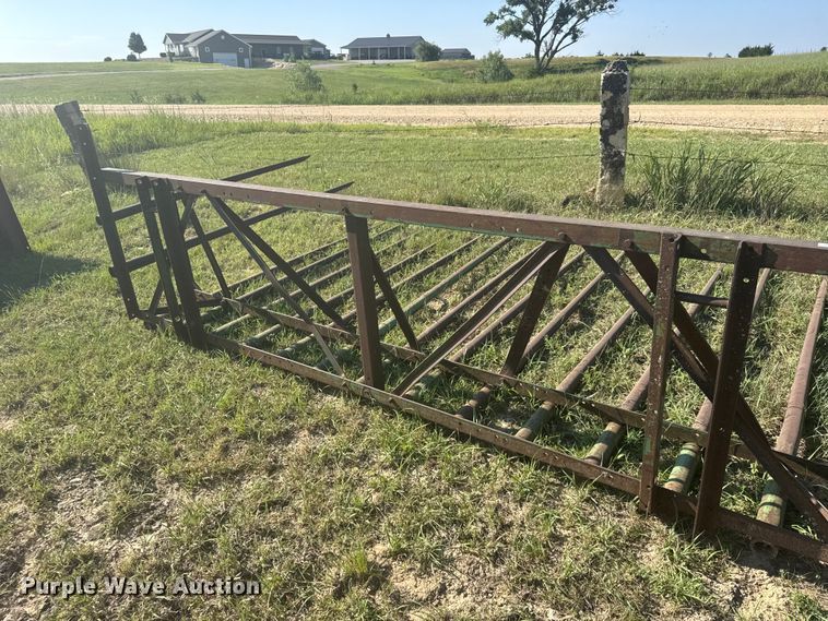image for item DY3007 Hay forks
