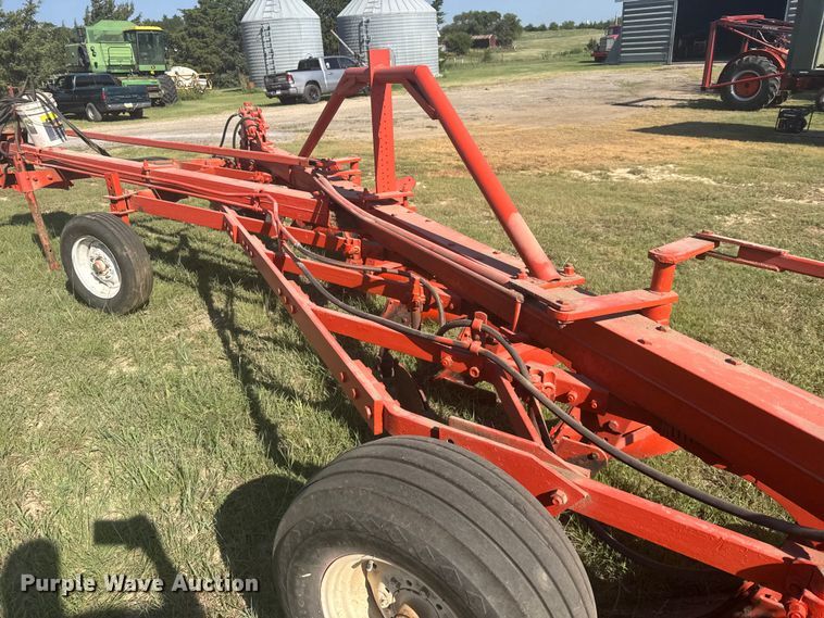 image for item DY3009 Eight bottom plow