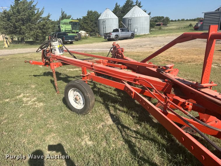 image for item DY3009 Eight bottom plow