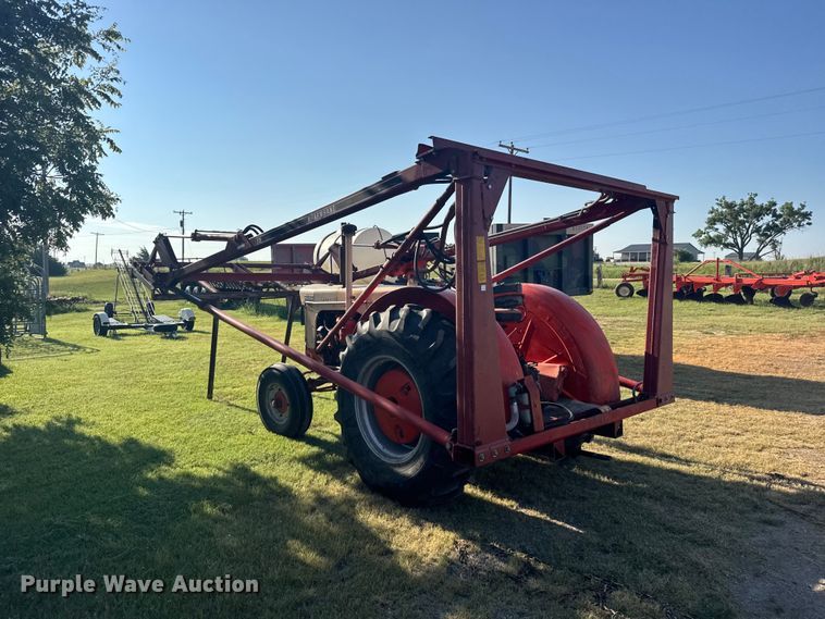 image for item DY3010 Case Caes-O-Matic 802-B tractor