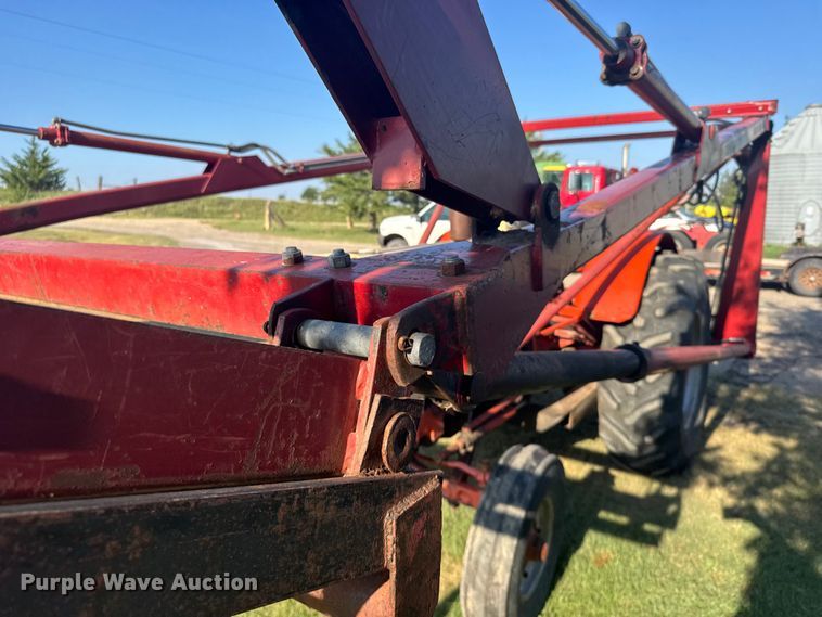 image for item DY3010 Case Caes-O-Matic 802-B tractor