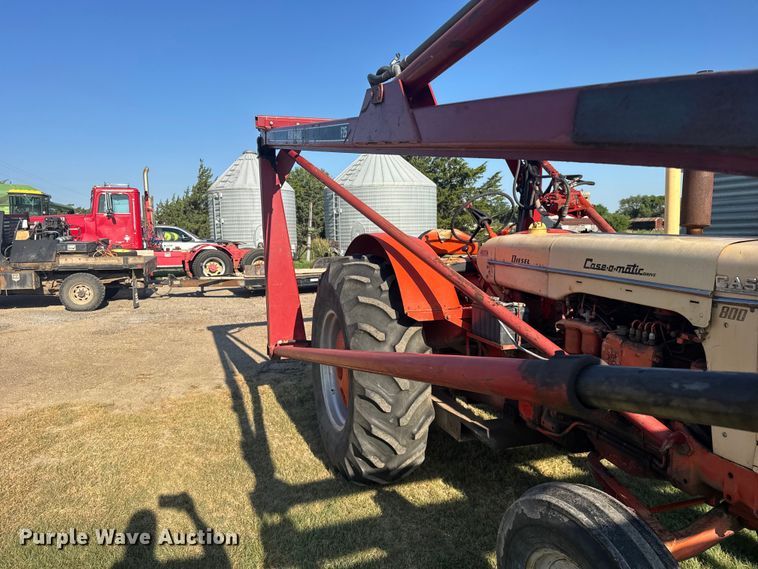 image for item DY3010 Case Caes-O-Matic 802-B tractor