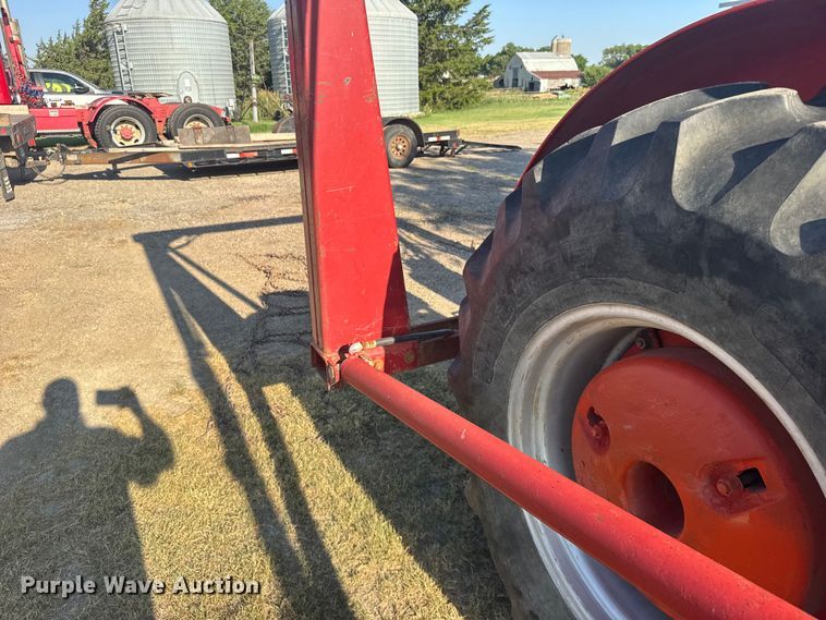 image for item DY3010 Case Caes-O-Matic 802-B tractor