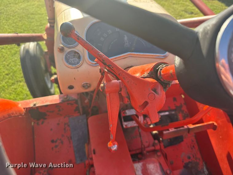 image for item DY3010 Case Caes-O-Matic 802-B tractor