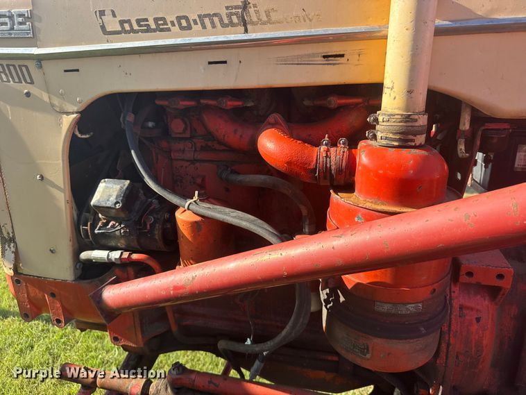 image for item DY3010 Case Caes-O-Matic 802-B tractor