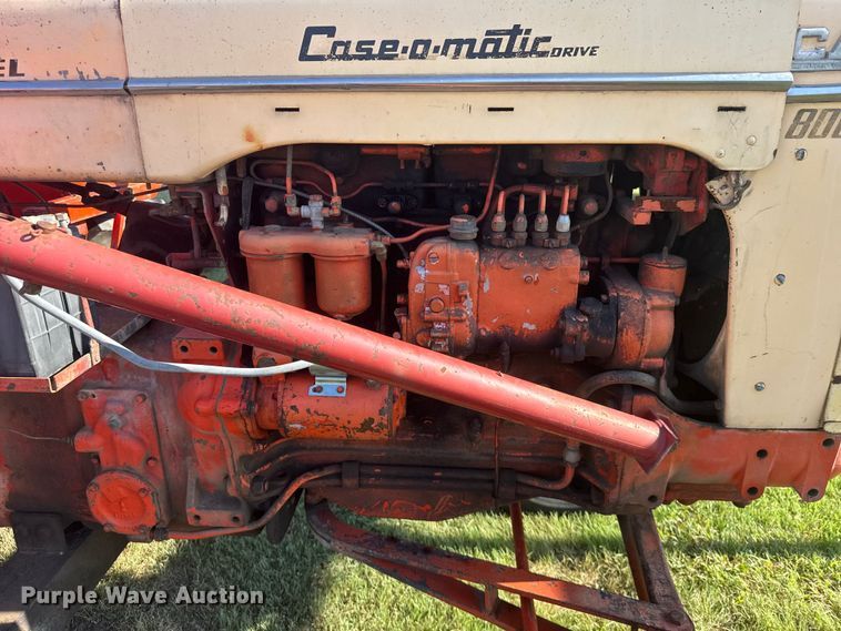 image for item DY3010 Case Caes-O-Matic 802-B tractor