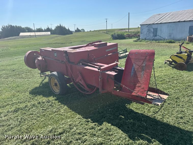 image for item DY3011 Massey Ferguson 12 small square baler