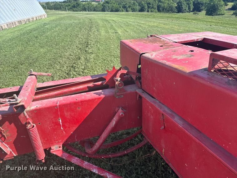 image for item DY3011 Massey Ferguson 12 small square baler
