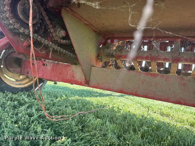image for item DY3011 Massey Ferguson 12 small square baler
