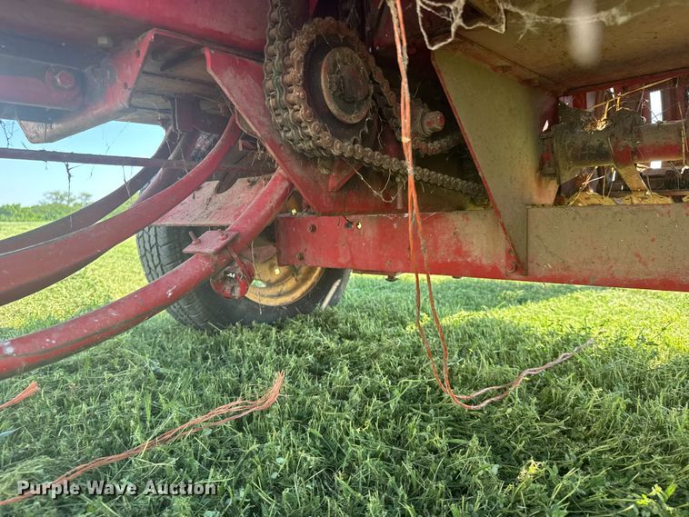 image for item DY3011 Massey Ferguson 12 small square baler