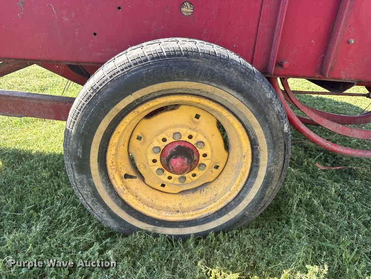 image for item DY3011 Massey Ferguson 12 small square baler